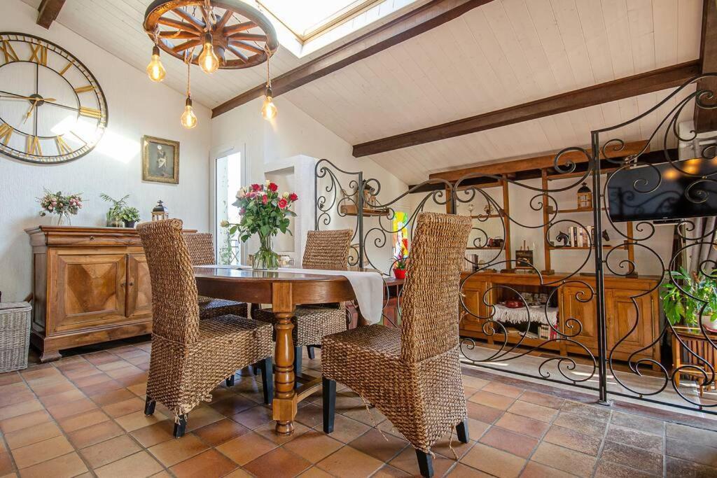 Gite Du Mont Plaisir Villa Chouvigny Eksteriør billede
